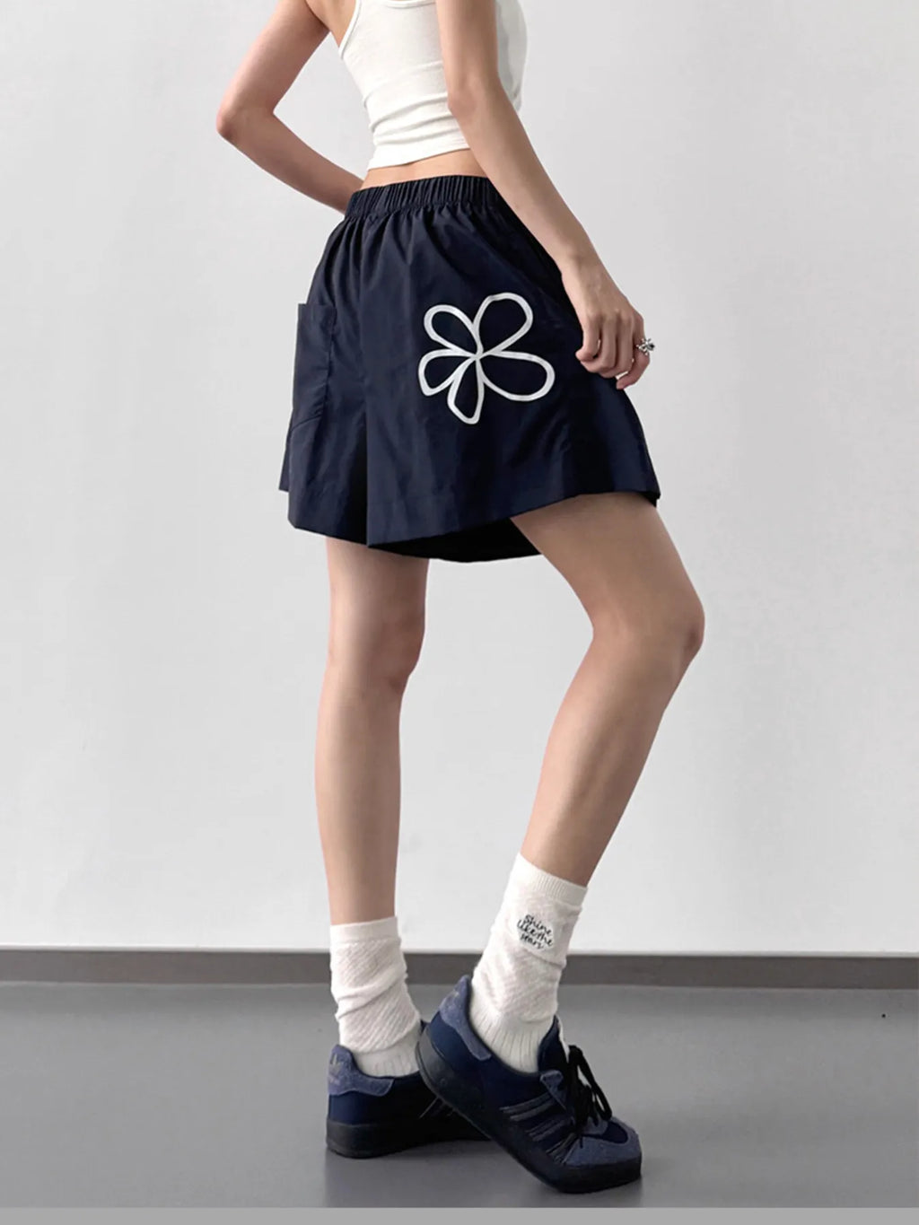 Women's Yellow Elastic Waist Casual Shorts with Floral Detail - Image 9