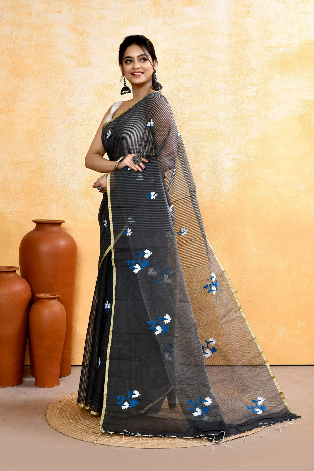 Women's Grey Embellished Cotton Blend Embroidery Saree