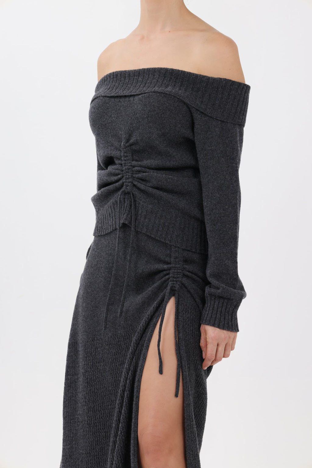 Cashmere Off-the-Shoulder Sweater in Gray