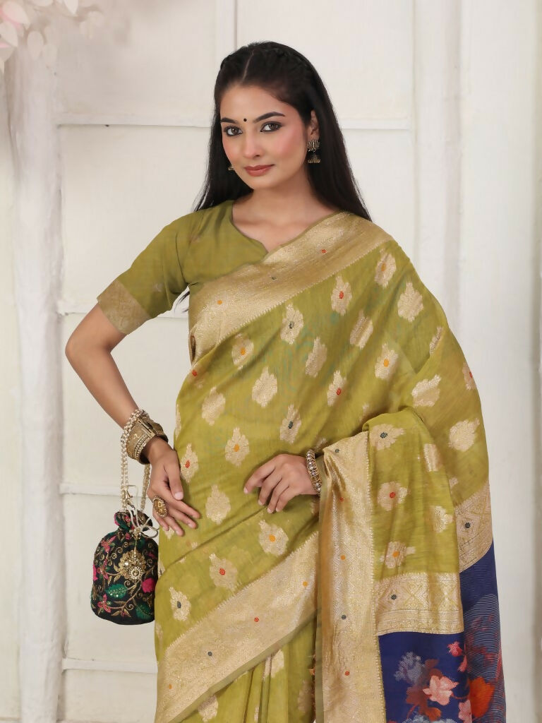 Mhendi Green Linen Cotton Saree with Matching Blouse Piece