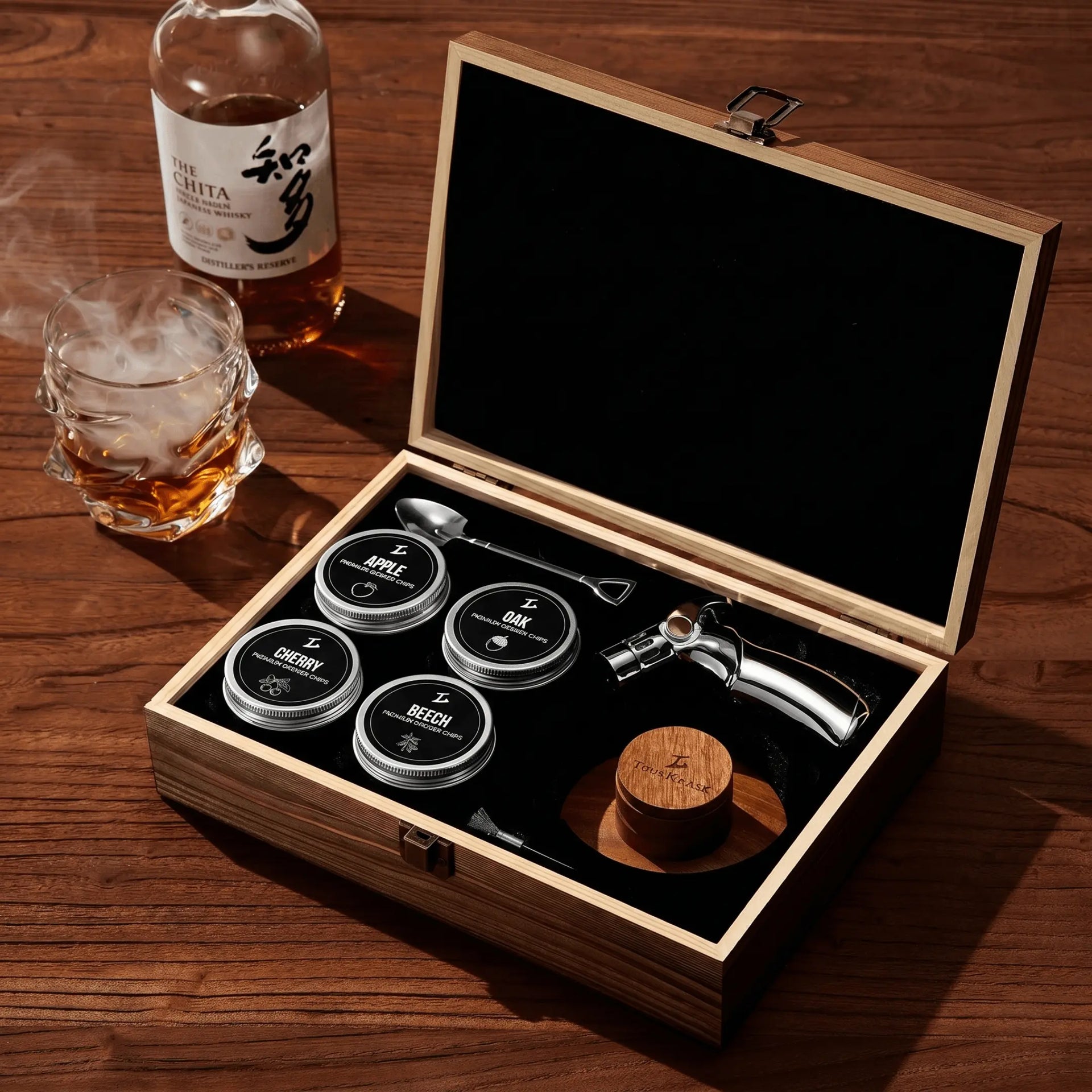 Sophisticated Whisky & Cocktail Storm Smoker Bundle Kit