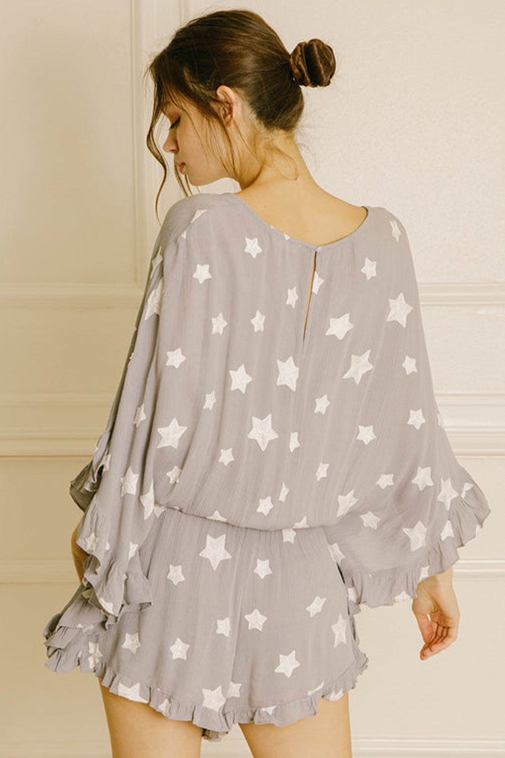 Gray Star Print Crinkle Textured Kimono Ruffle Sleeve Romper