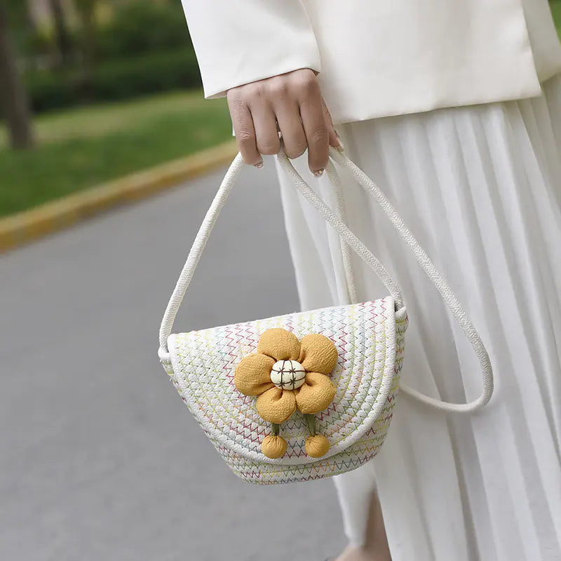 Woven Flower Messenger Bag Mini Straw Shell Crossbody Purse - Image 7