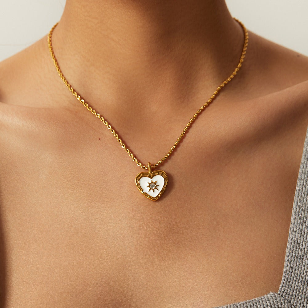 Sophisticated 18K Gold Pearl Sweater Chain Necklace
