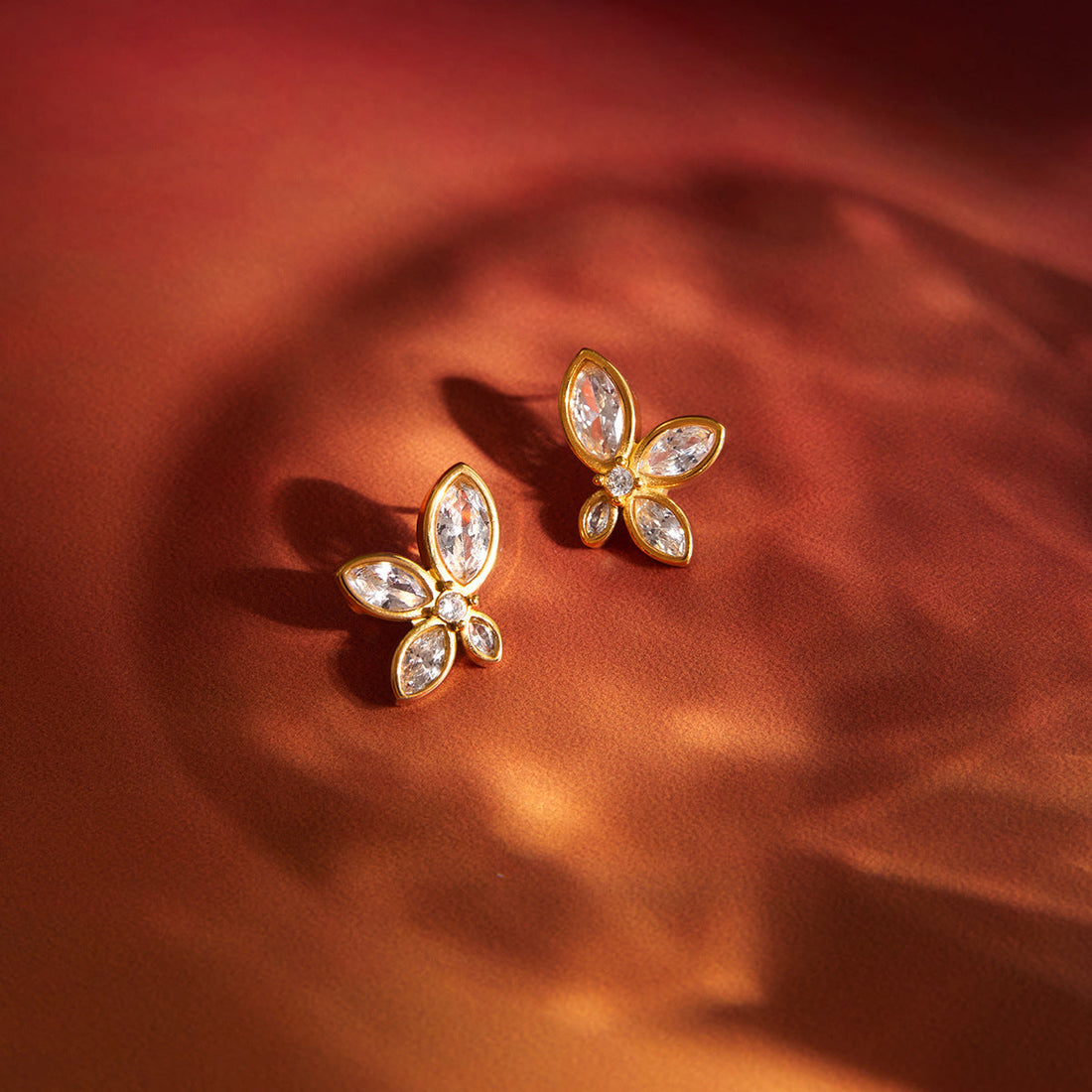 White Flower Zircon Stud Earrings in Polished Stainless Steel