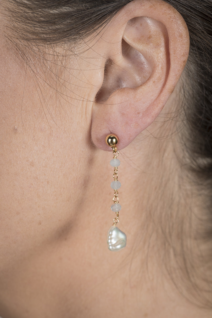 Aquamarine and Freshwater Pearl Gold-Tone Hanging Earrings - Image 3