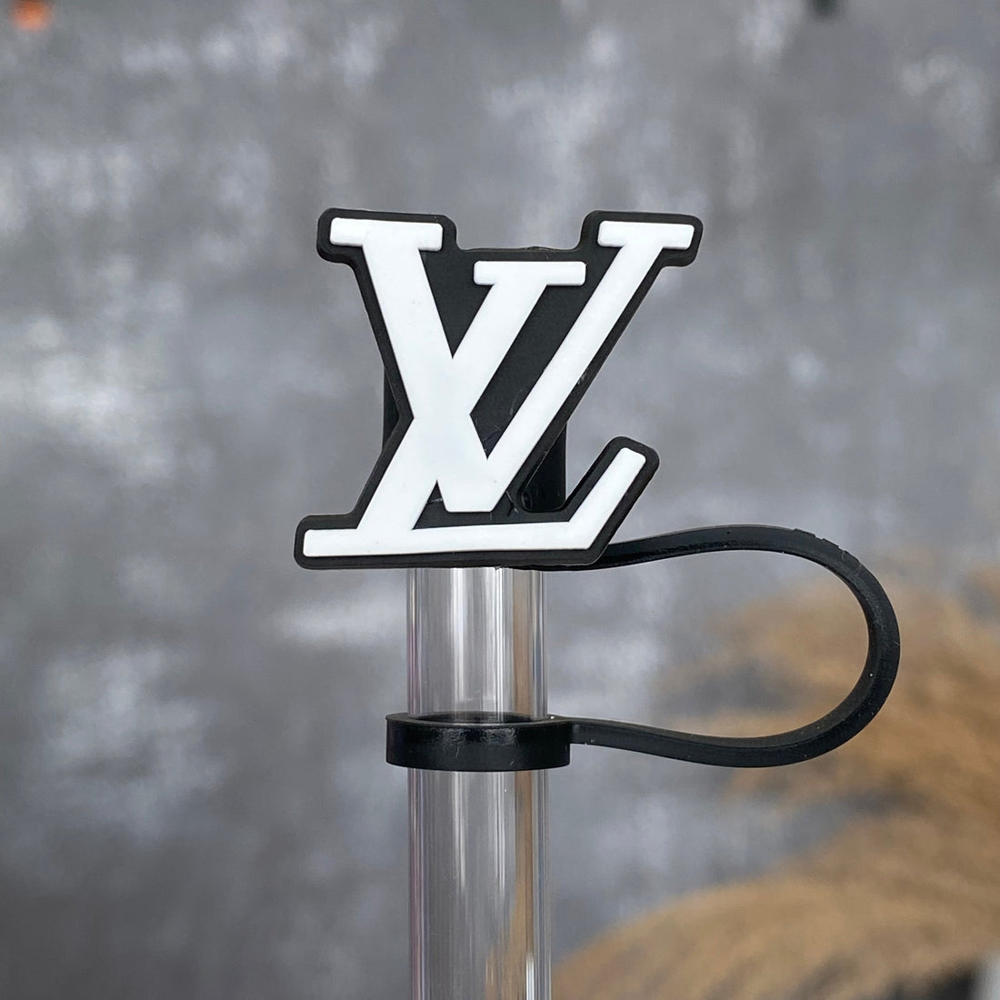 LV  Straw Topper Black White