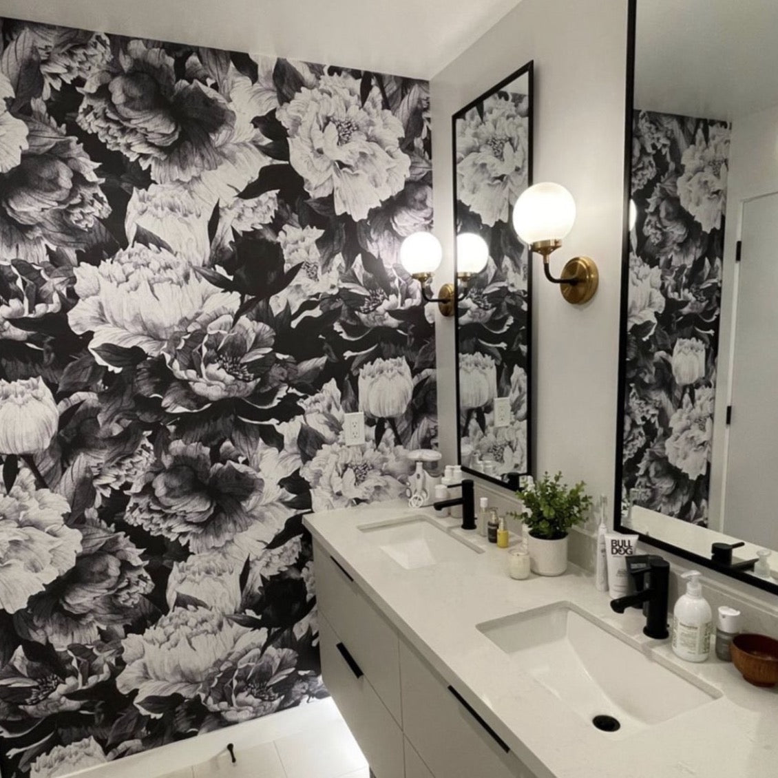 Avril modern floral wallpaper in high-contrast black and white