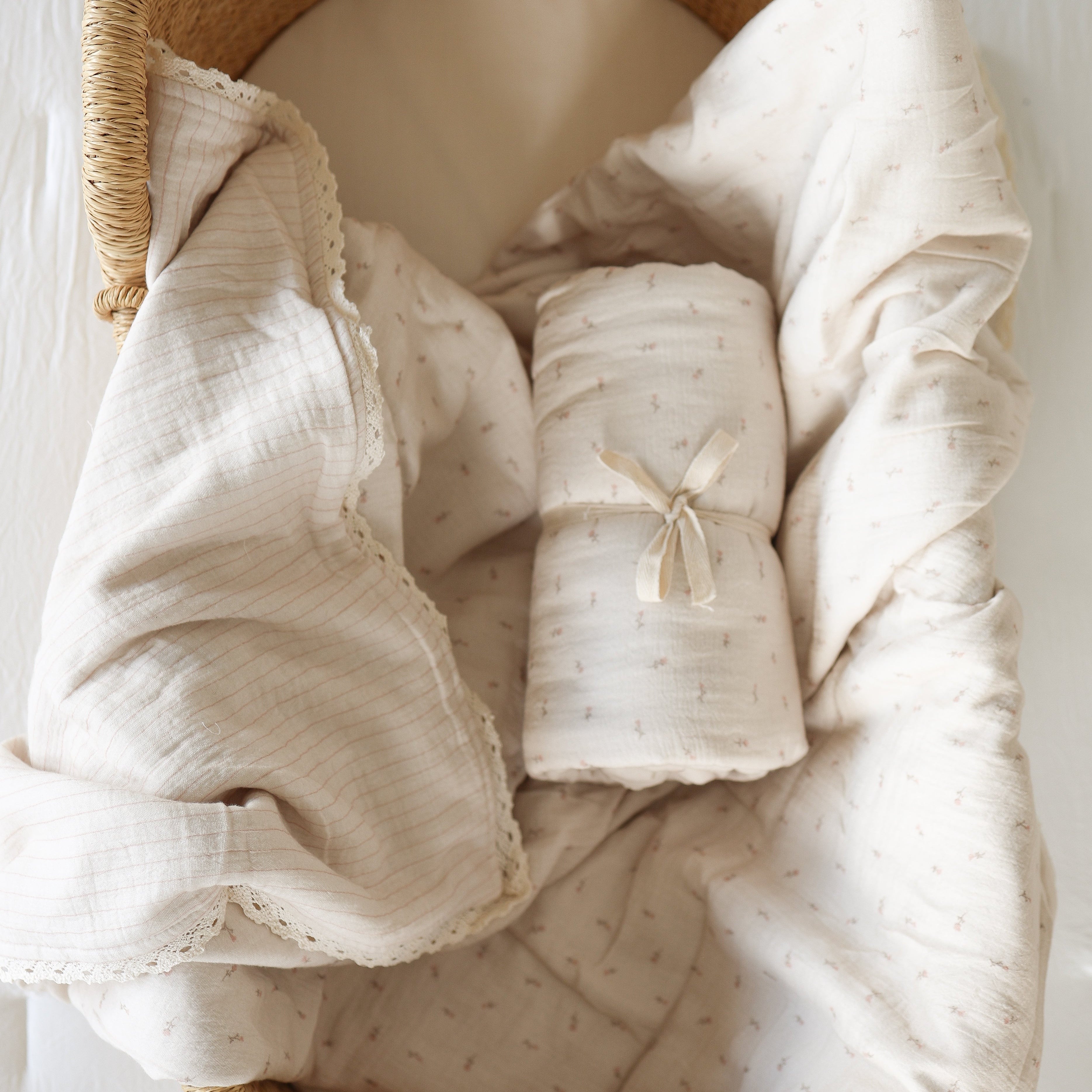 Lucy Floral Muslin Baby Quilt