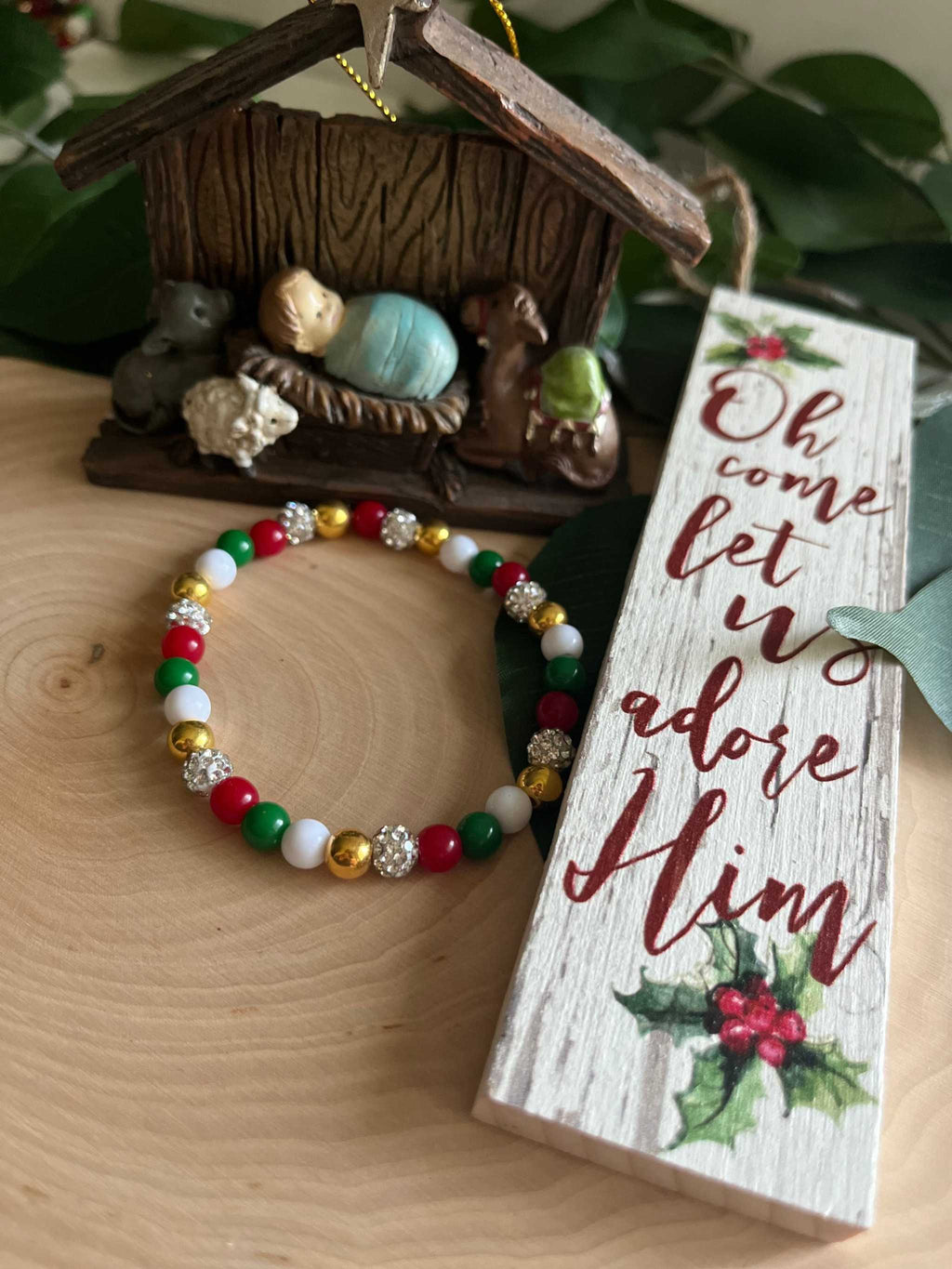 Christmas Jeweled Bead Bracelet - Festive Holiday Stretch Jewelry