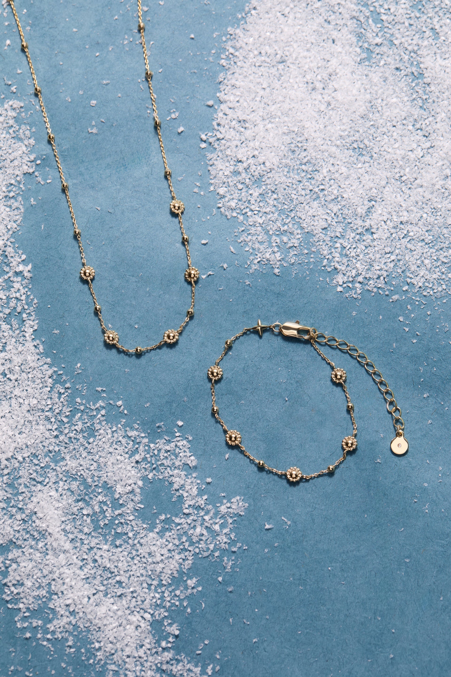 Floret Chain Necklace with Gold-Plated Textured Details