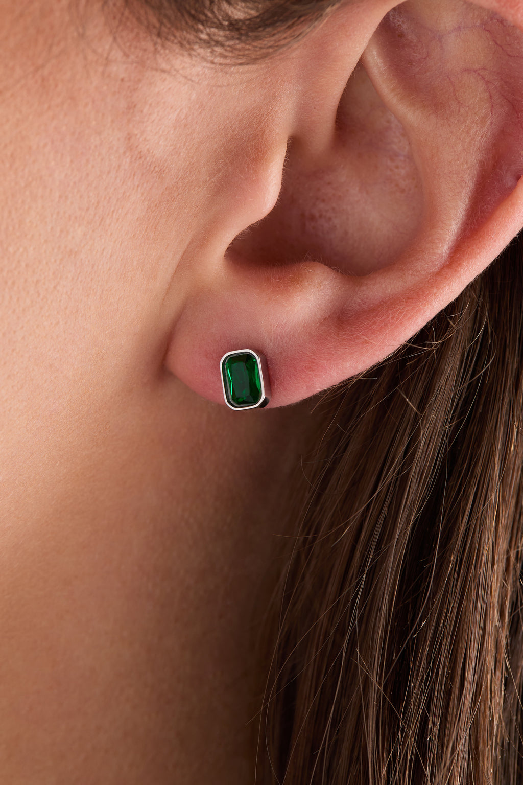May Emerald-Cut Birthstone Stud Earrings in Green Glass