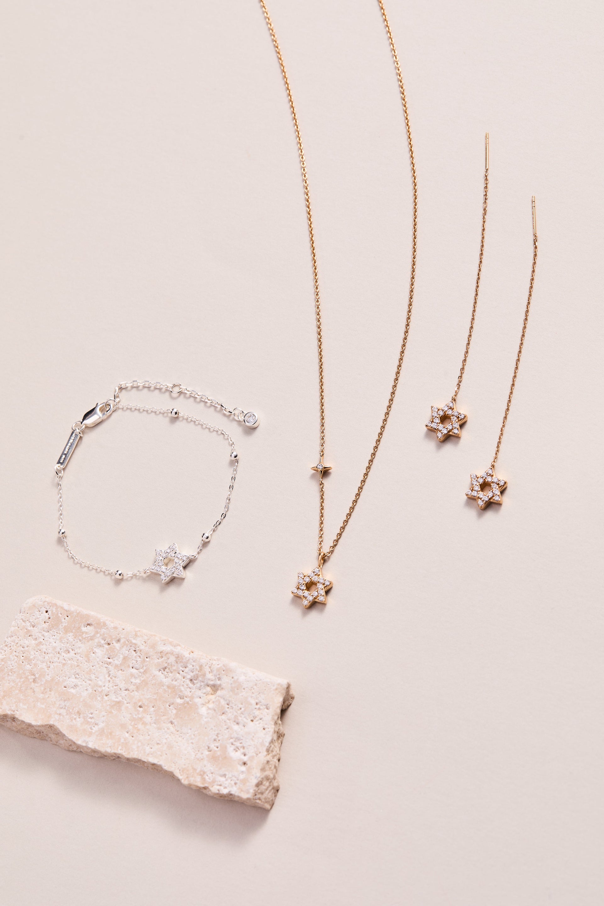 Star of David Pave Beaded Chain Bracelet - Delicate Gold Tone