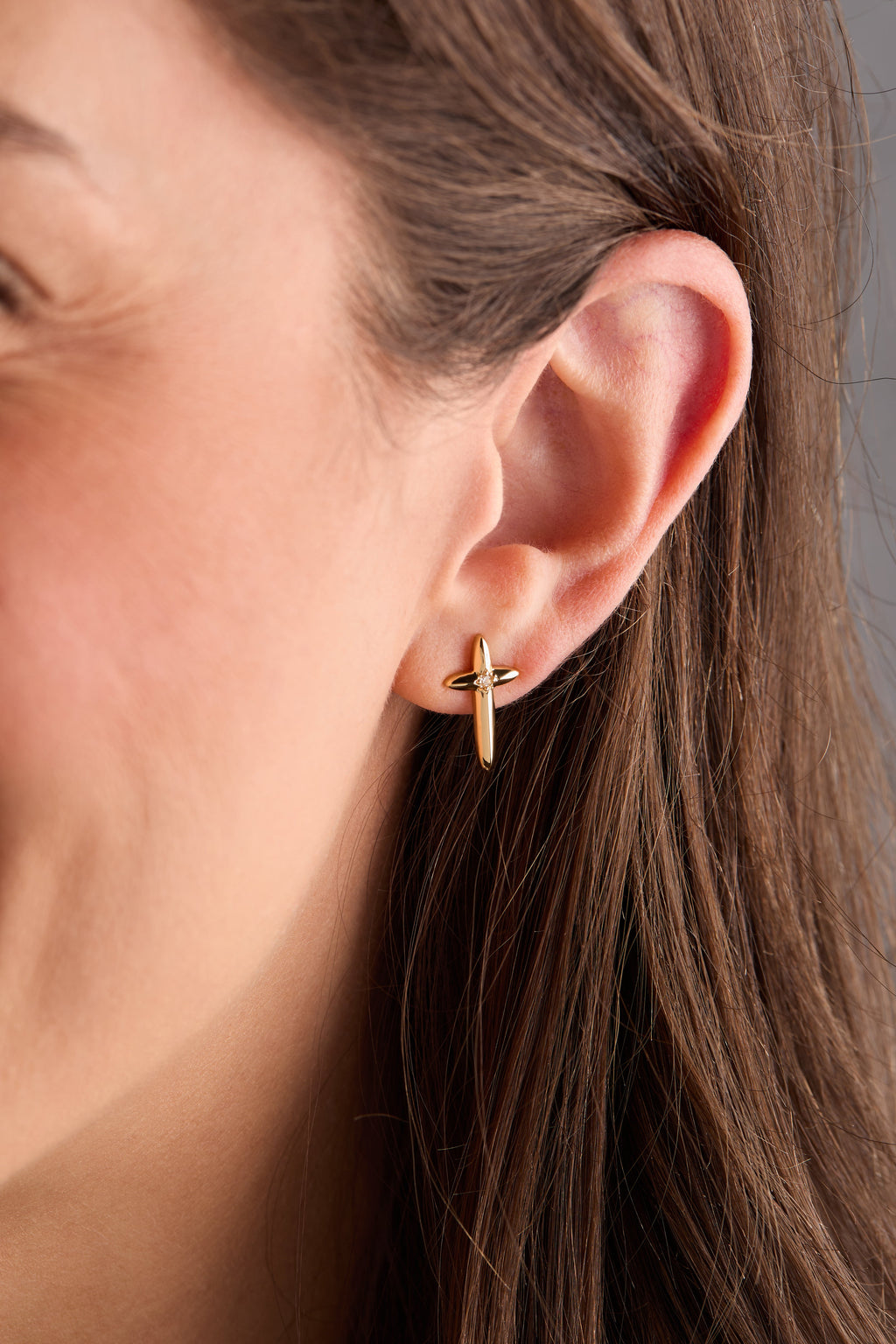 4:13 Cross Stud Earrings in Gold