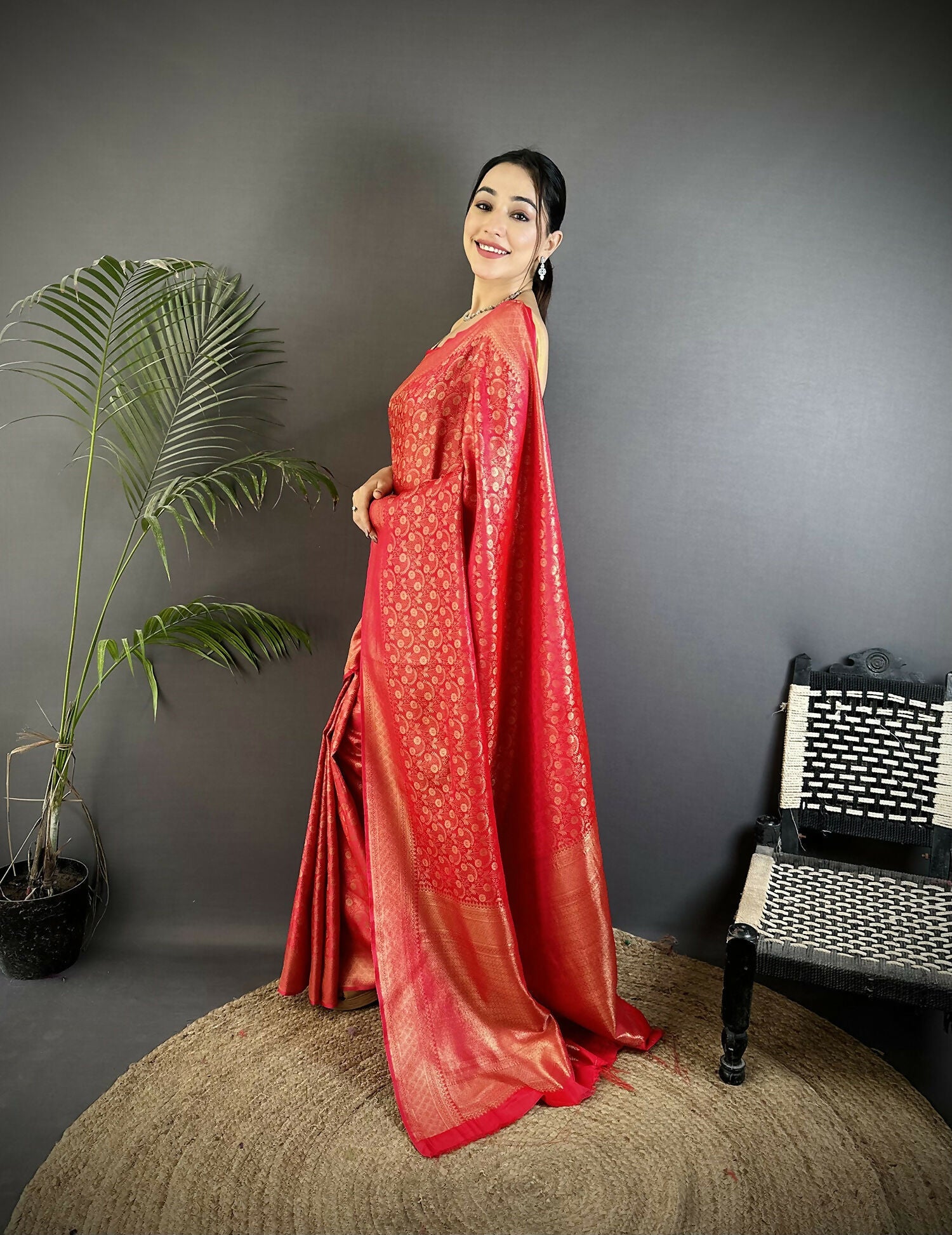 Red Floral & Paisley Motif Soft Satin Silk Banarasi Saree