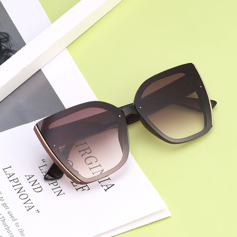 Oversized Cat-Eye Sunglasses UV Protection Trendy Fashion Shades