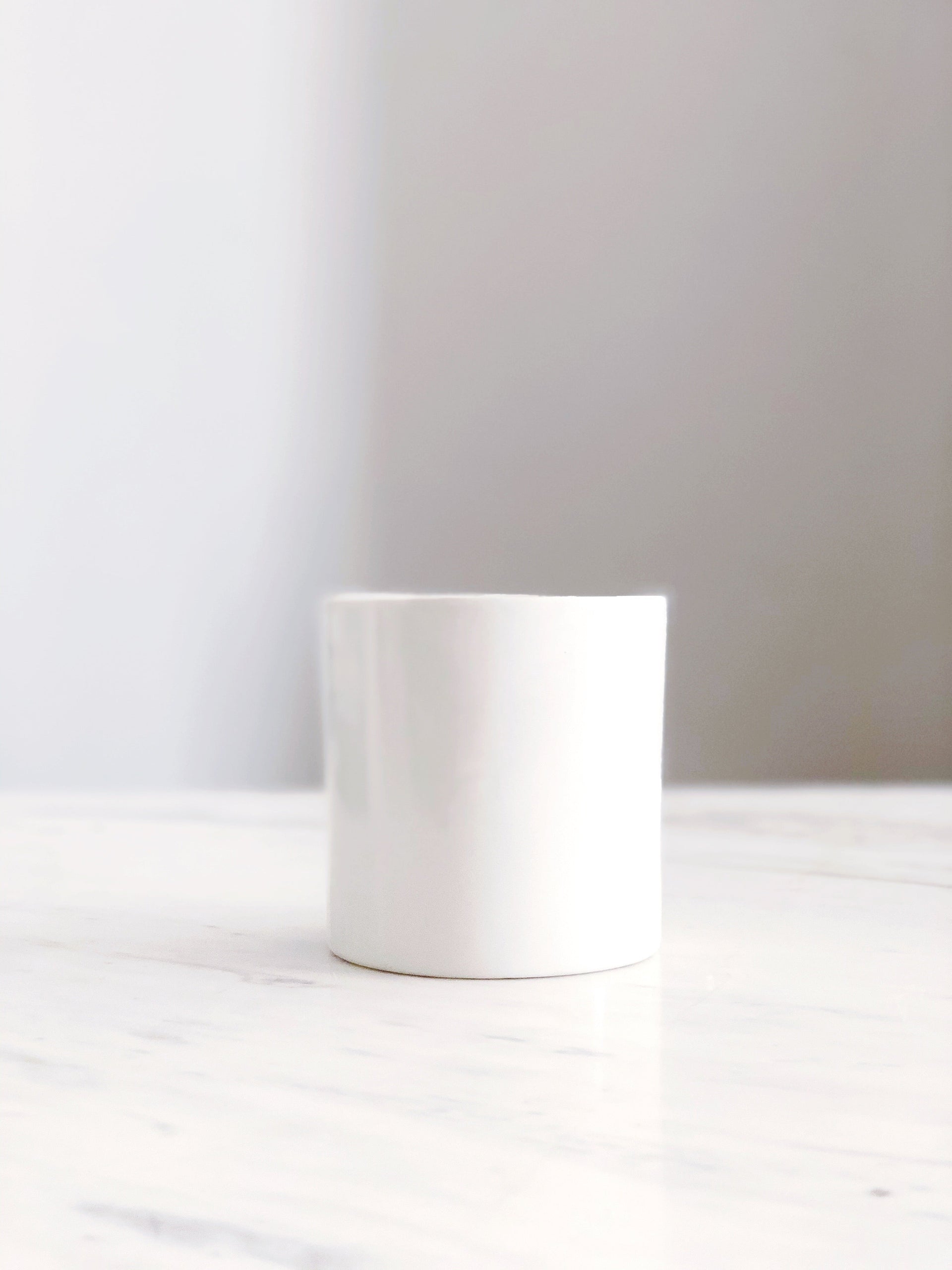 Yuzu Blossom and Hinoki Scented Virgin Coconut Creme Wax Candle - Image 3