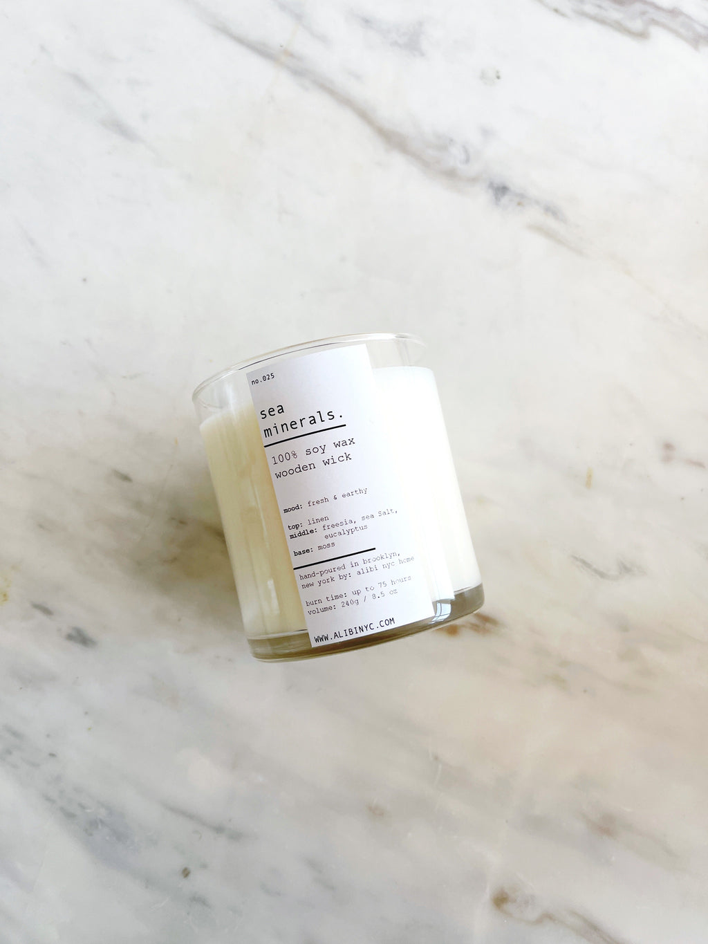 SEA MINERALS | 100% SOY WOODEN WICK CANDLE