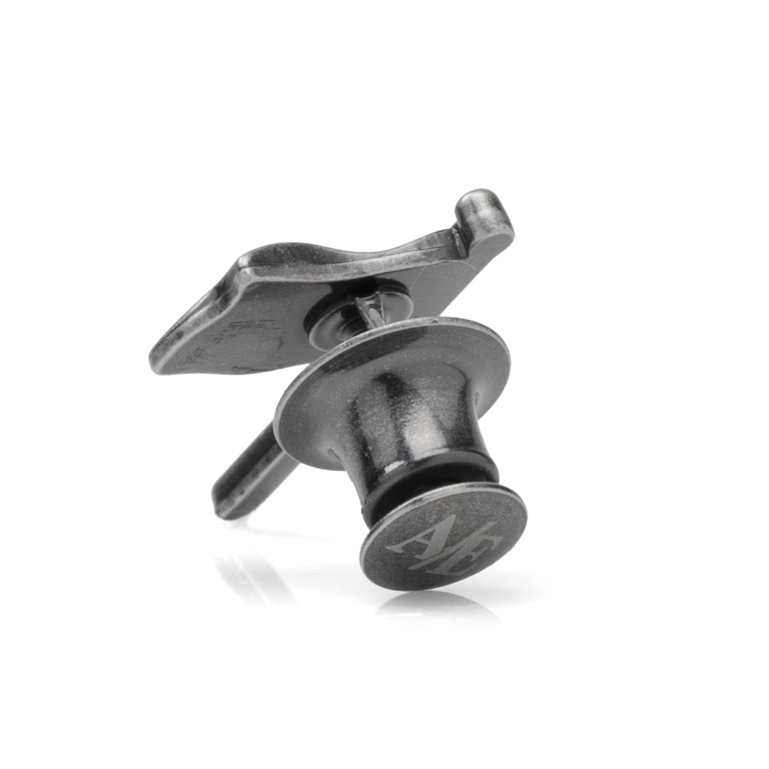 Golf 18th Hole Lapel Pin in Antique Silver Finish - Image 3