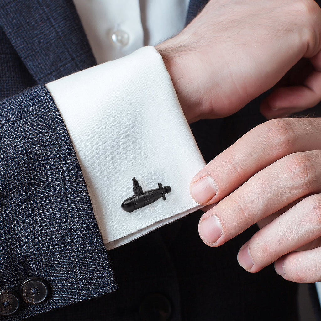 Black US Submarine 3D Cufflinks for Naval Enthusiasts - Image 2