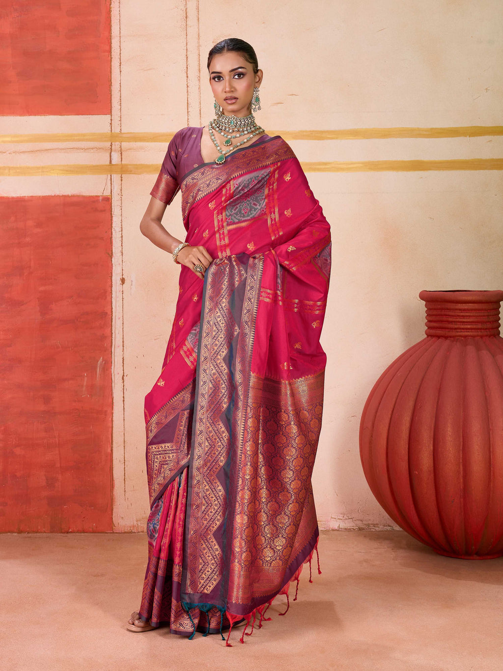 Rani Pure Silk Handloom Saree with Rust Blouse Piece