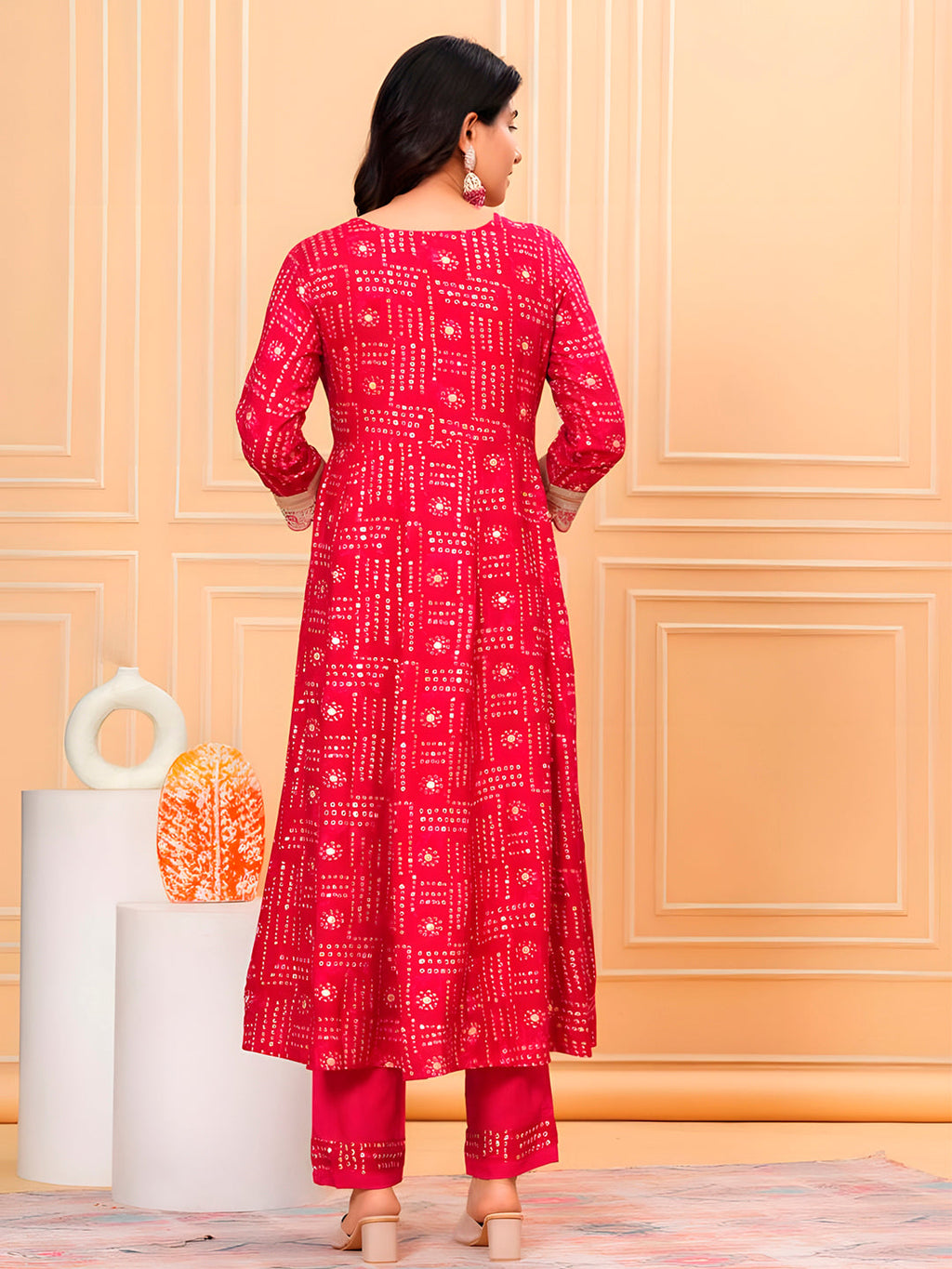 Embroidered Bandhani Print Kurta Set in Pink
