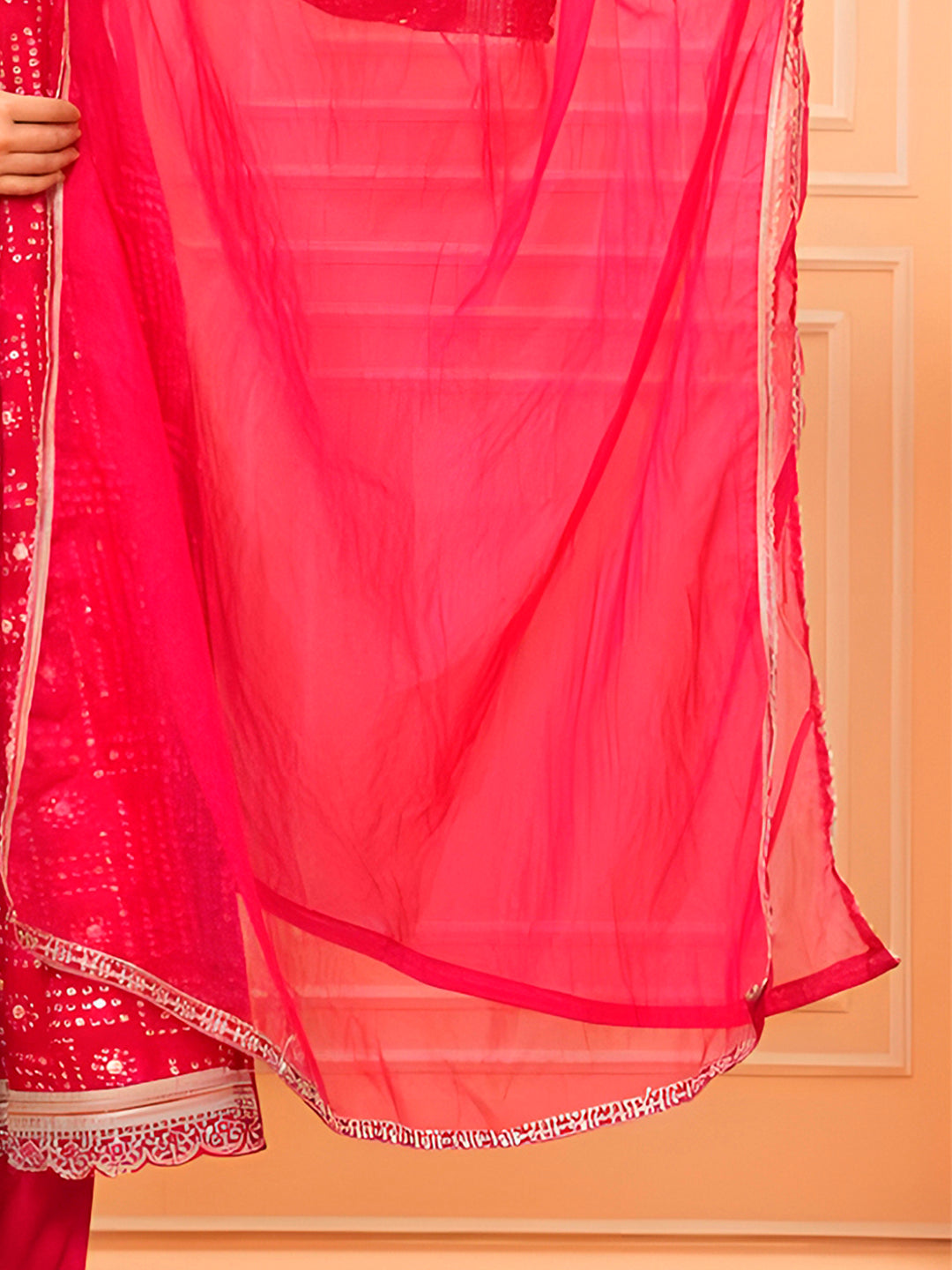 Embroidered Bandhani Print Kurta Set in Pink