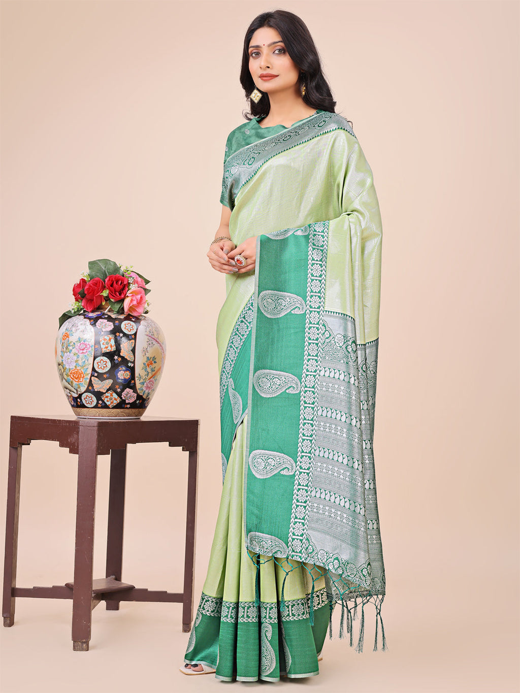 Dual-Tone Light & Dark Green Silk Saree with Paisley Pallu