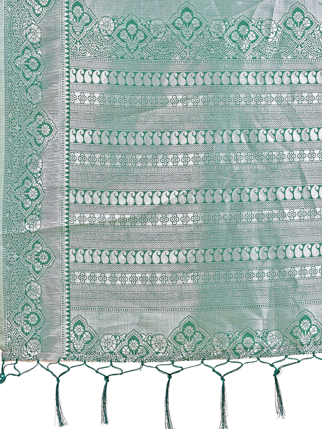 Dual-Tone Light & Dark Green Silk Saree with Paisley Pallu