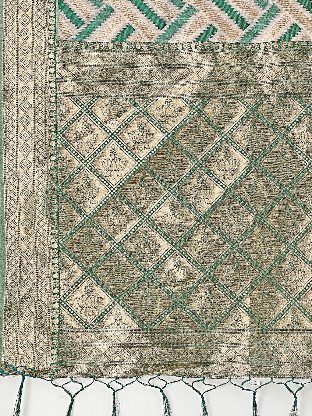 Green & Cream Linen Saree with Geometric Design & Zari Border