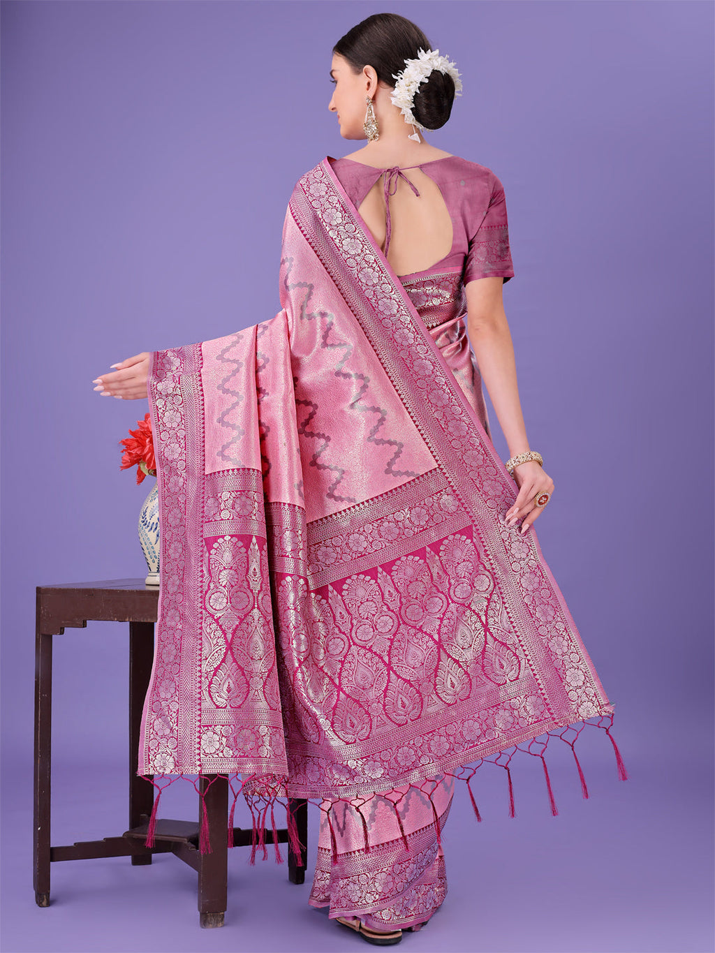 Light Pink & Magenta Lichi Silk Saree with Zigzag Pattern