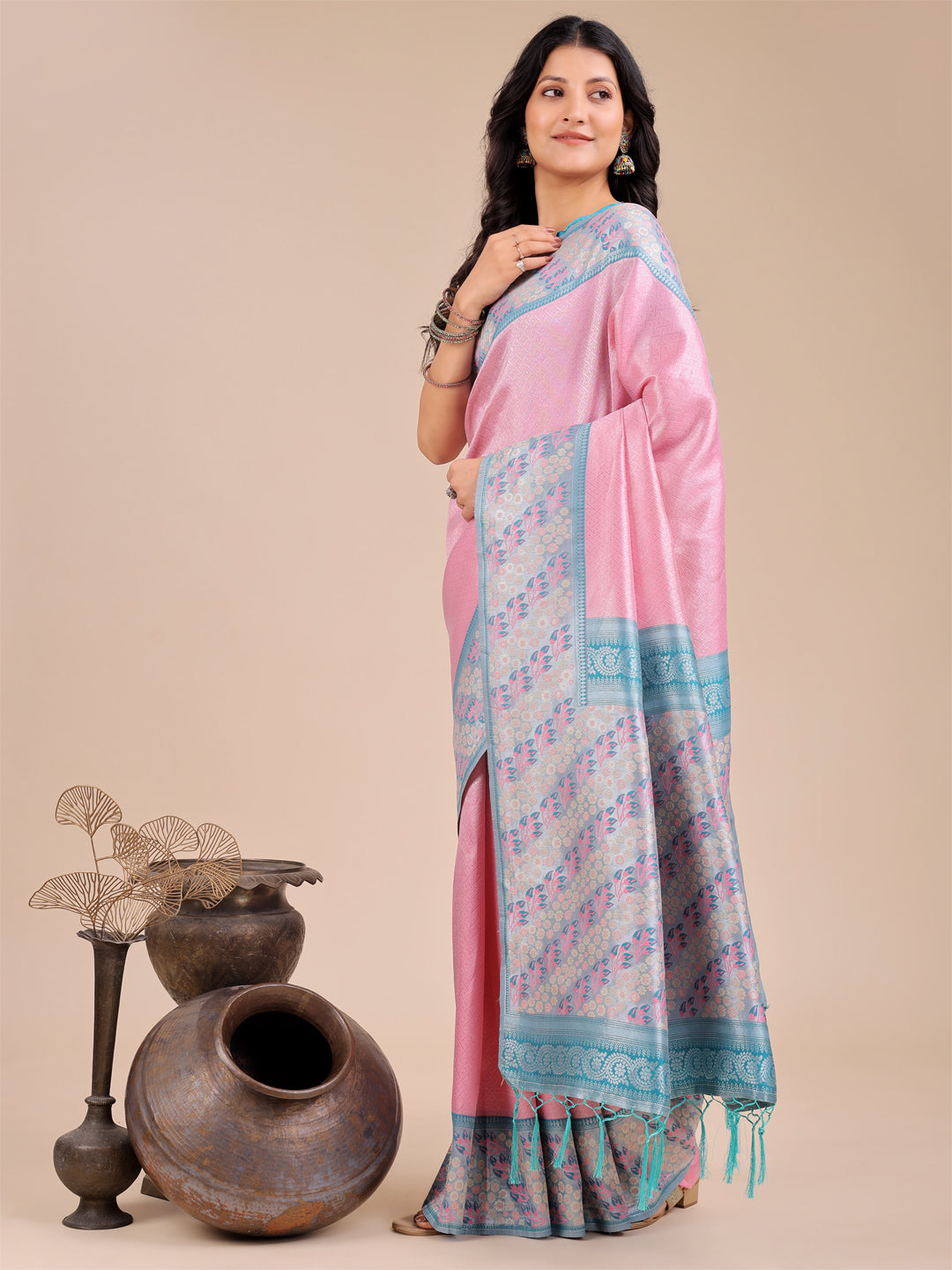 Light Pink Silk Saree with Floral Pattern for Festive Wear