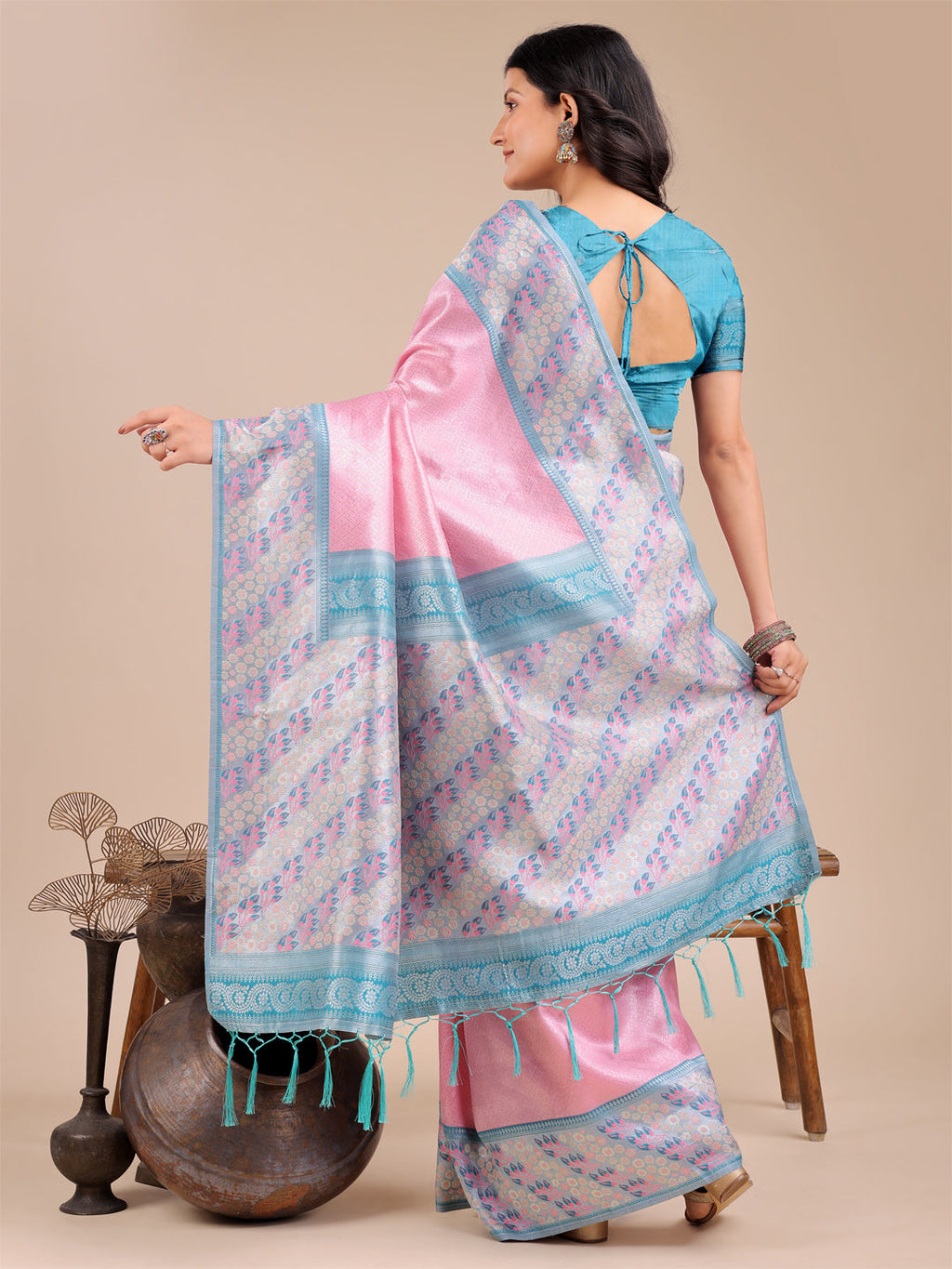 Light Pink Silk Saree with Floral Pattern for Festive Wear