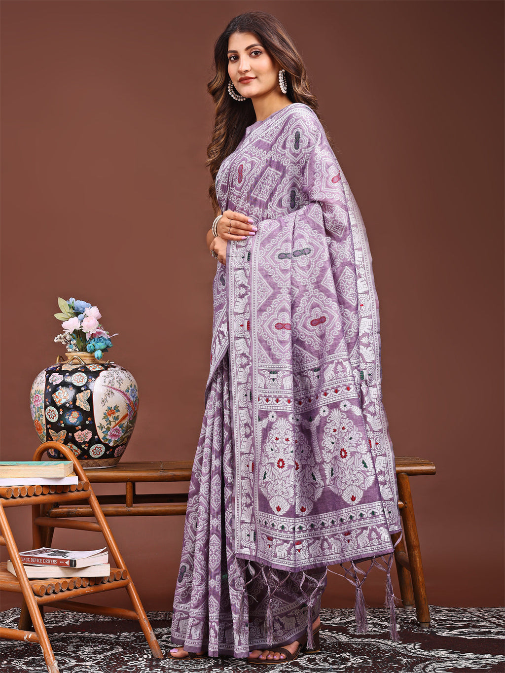 Graceful Purple Printed Saree with Traditional Ethnic Design