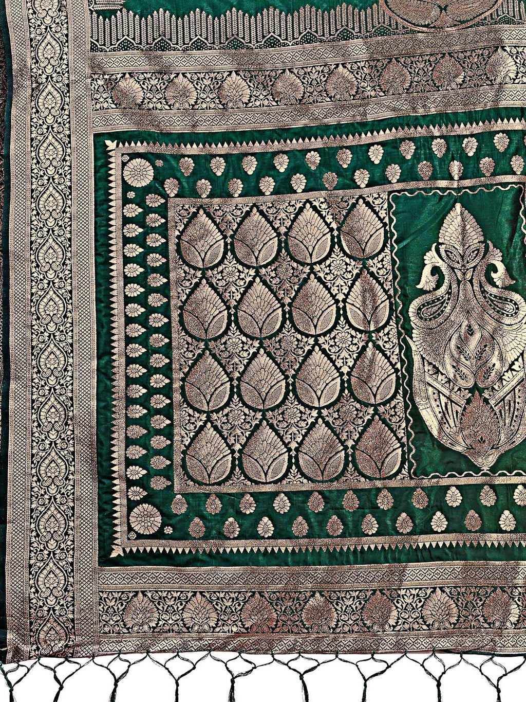 Graceful Green Banarasi Silk Saree with Silver Zari