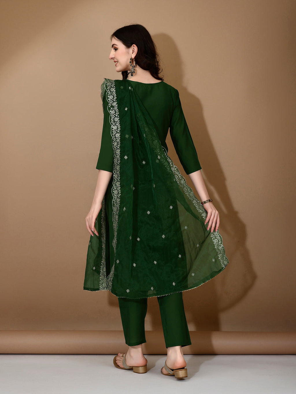 Hand Embroidered Chanderi Kurta Set with Pant and Dupatta - Green