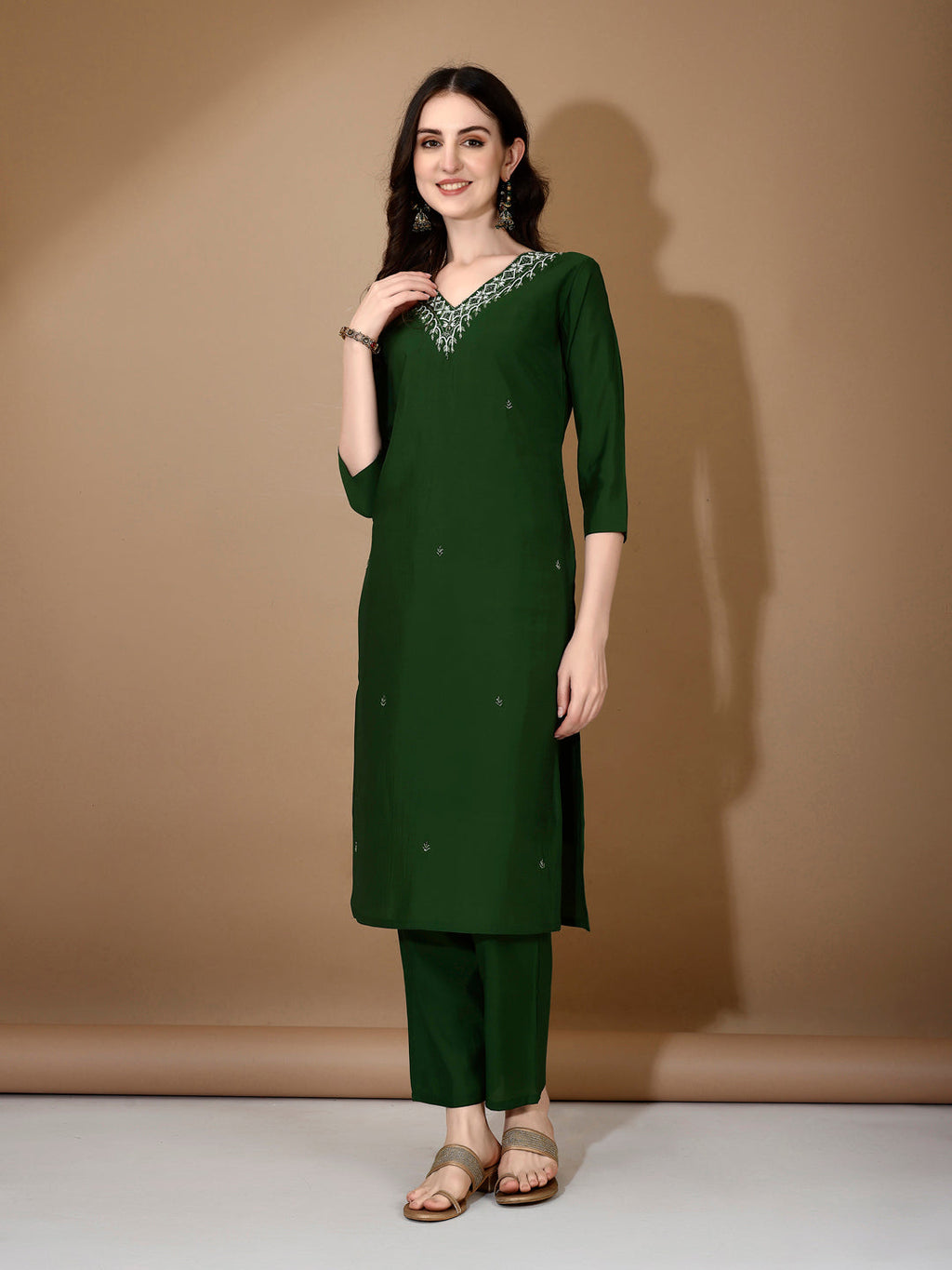 Hand Embroidered Chanderi Kurta Set with Pant and Dupatta - Green