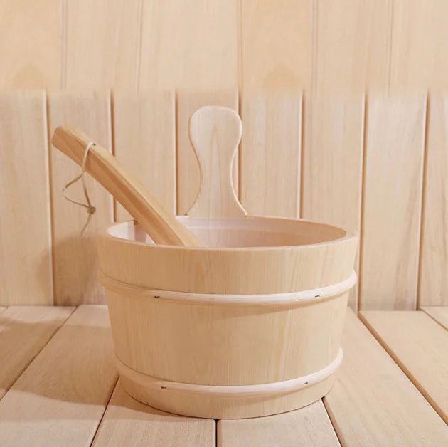 Wooden Sauna Bucket with Ladle for Showering