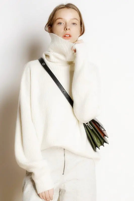 Women's Thick Ribbed Turtleneck Cashmere Blend Sweater - Image 8