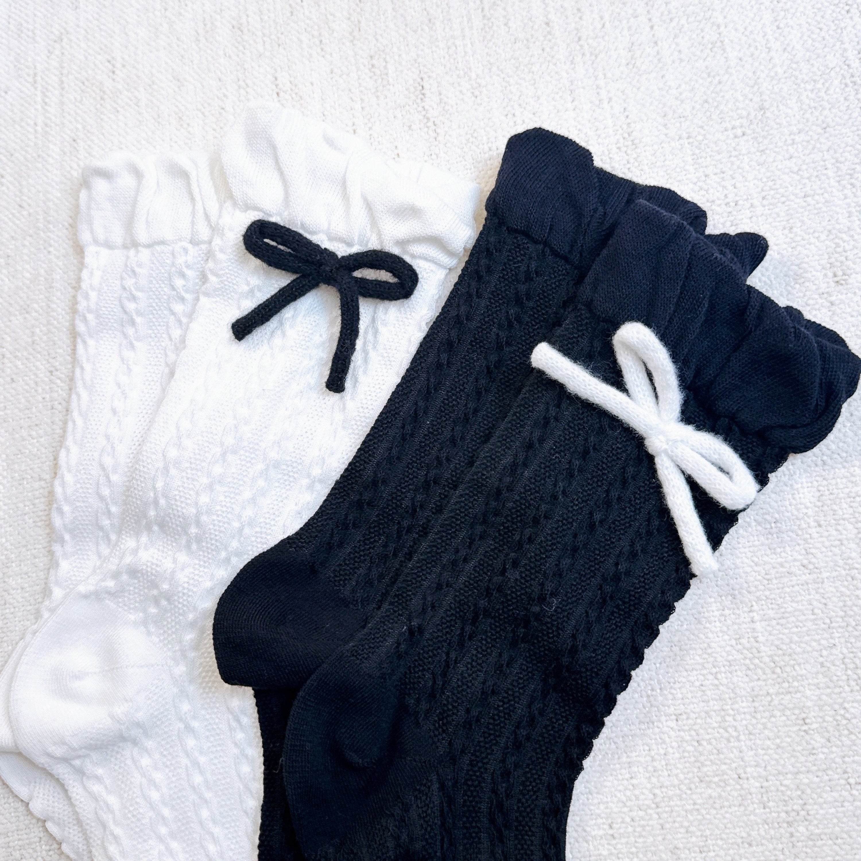 Adorable Yarn Bow Socks Set Of 2