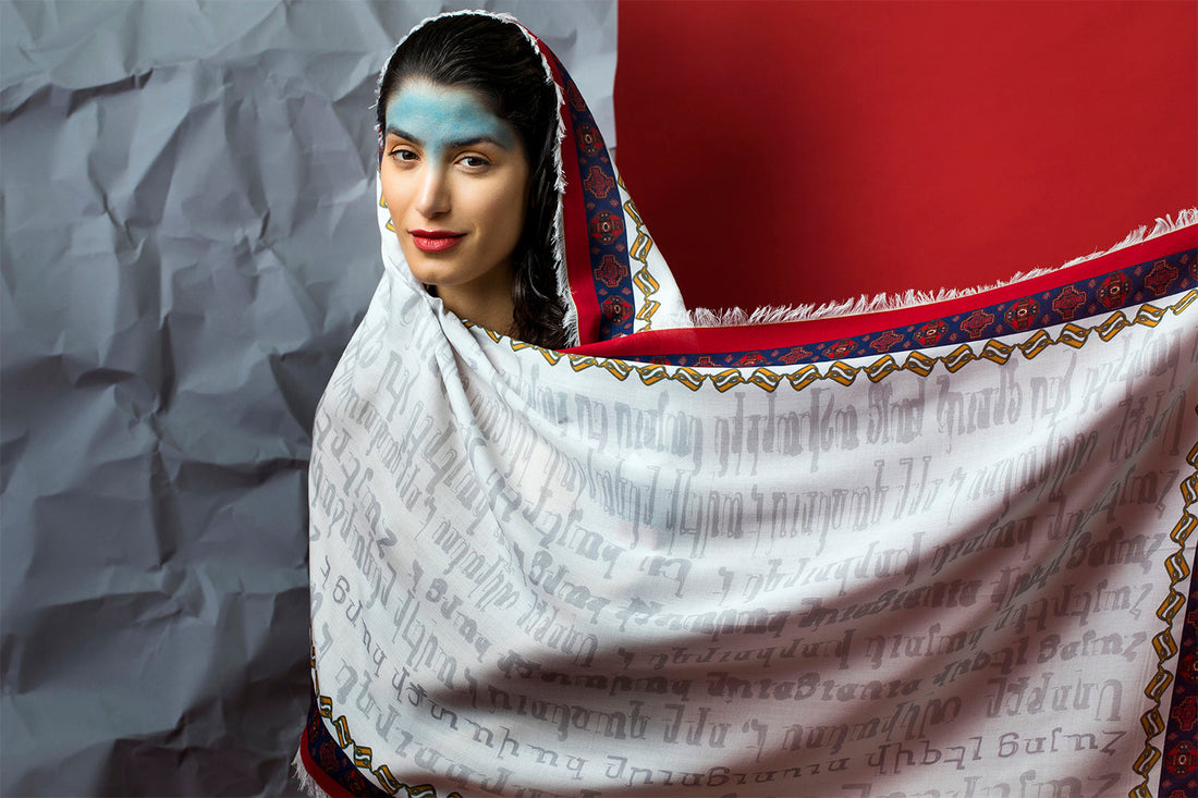 Hyeganoosh Scarf