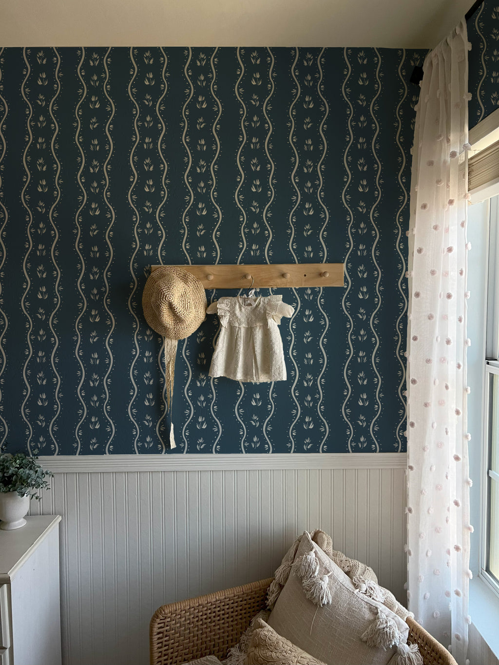 Annabelle Floral Coastal Wallpaper - Blue, Cream & White
