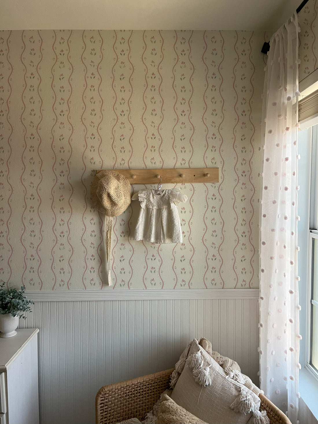 Annabelle Floral Coastal Wallpaper - Blue, Cream & White