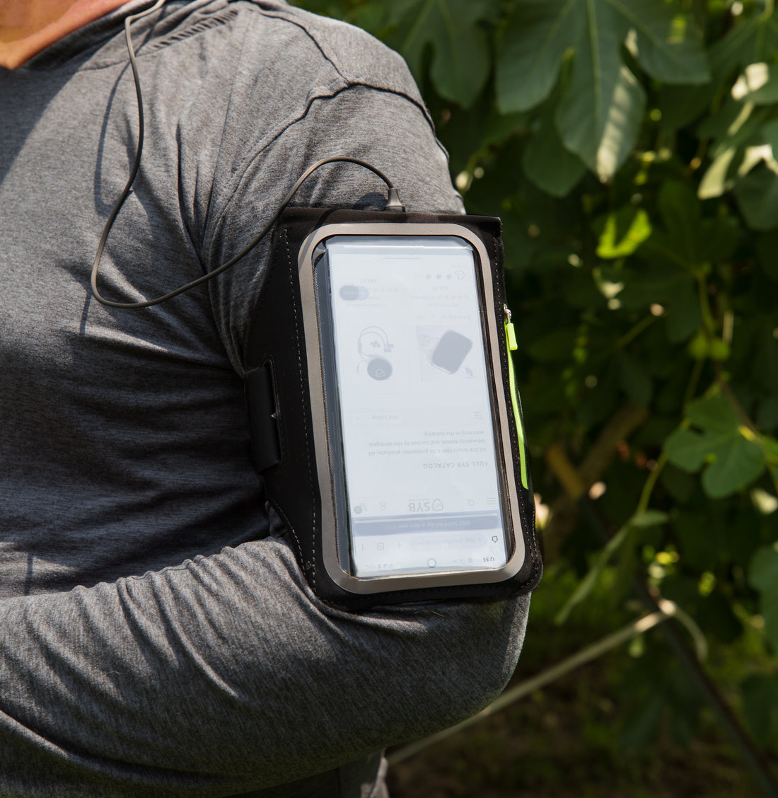 EMF Protection Arm Band Phone Pouch for Safe Active Workouts - Image 4