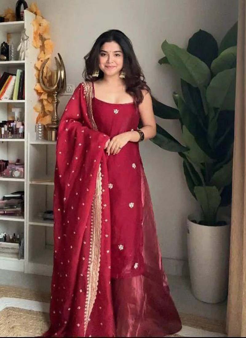 Maroon Jimi Choo silk palazzo suit with detailed thread embroidery