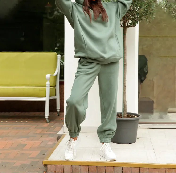 Women's Cozy Plush Hooded Sweatshirt and Joggers Loungewear Set - Image 13