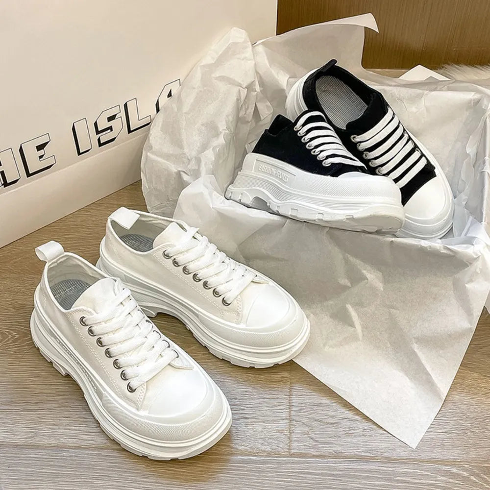 Lace-Up Round Toe Platform Sneakers – Canvas Chunky Sole Shoes