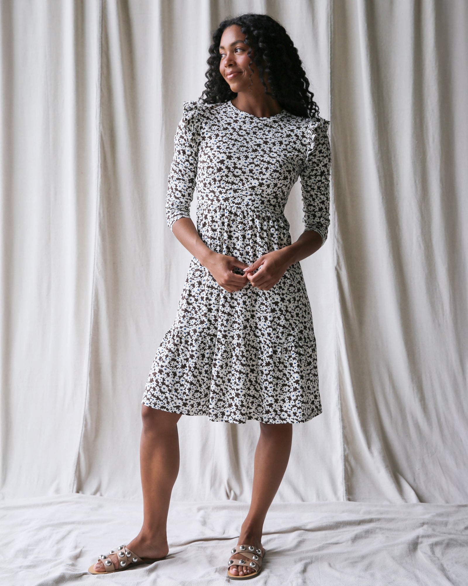 Floral Print Midi Dress with Flutter Sleeve Detail - Image 3