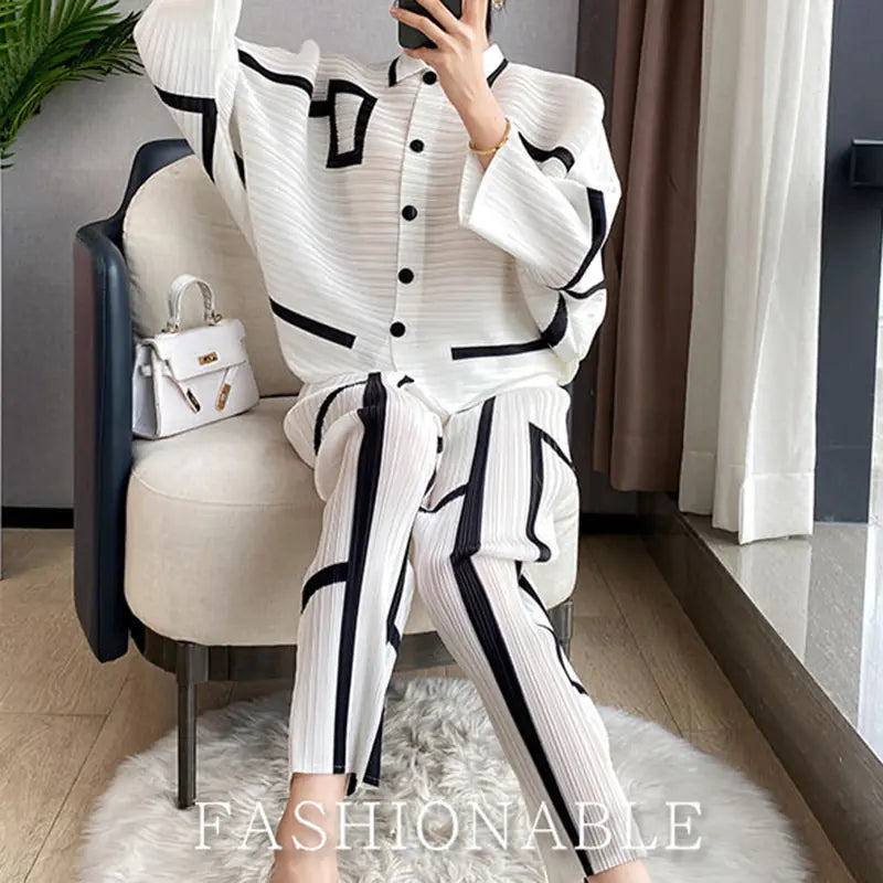 Women's Geometric Pleated Cardigan Set for Fall/Winter