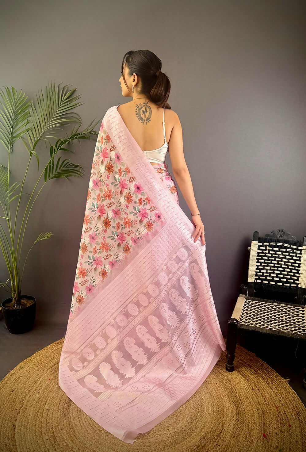 Pastel Pink Floral Motifs Banarasi Silk Blend Saree